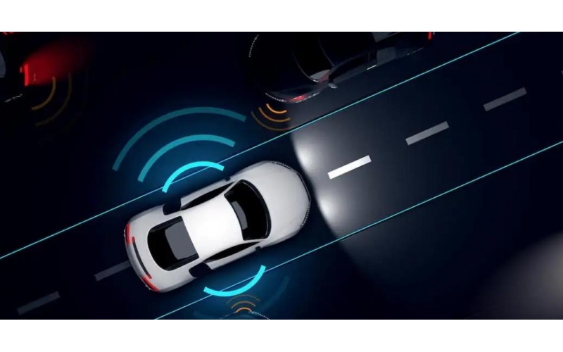 產品智能化提速 車企打響智能網聯“卡位戰”